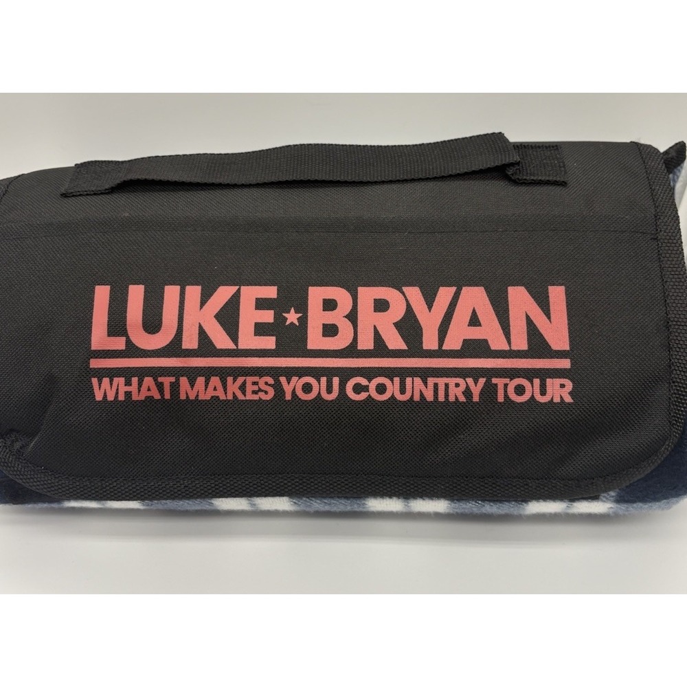 Luke Bryan What Makes You Country Tour Plaid Flannel Lined Blanket EUC 47"x52"